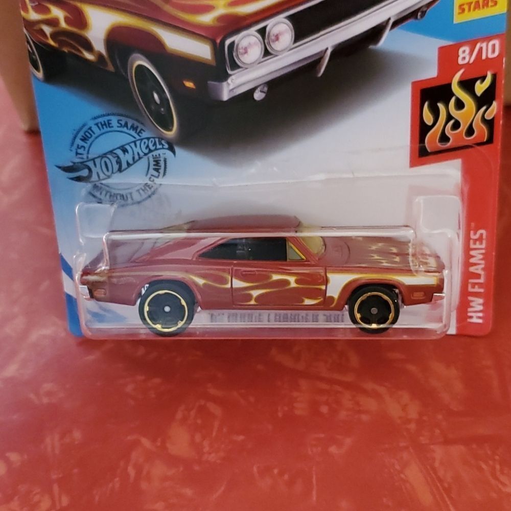 Hot Wheels 69 Dodge Charger 500 NEW
